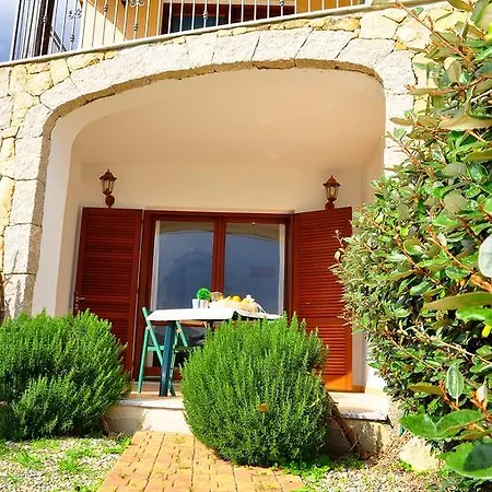 別荘 Villino Belvedere ブドーニ